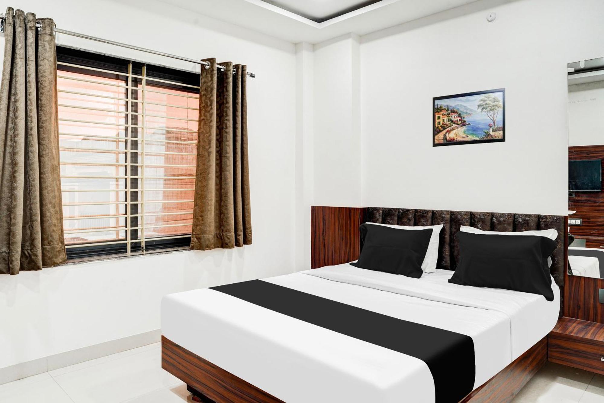 Hotel O Rudra Palace Bhopal Buitenkant foto